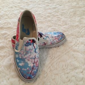 Nike slip ons